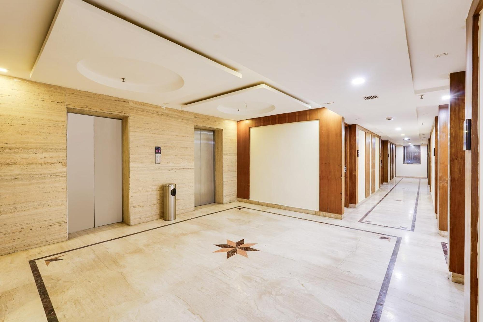 Super Townhouse Oak Alandur Near Chennai Airport Formerly Vijay Park Exterior foto