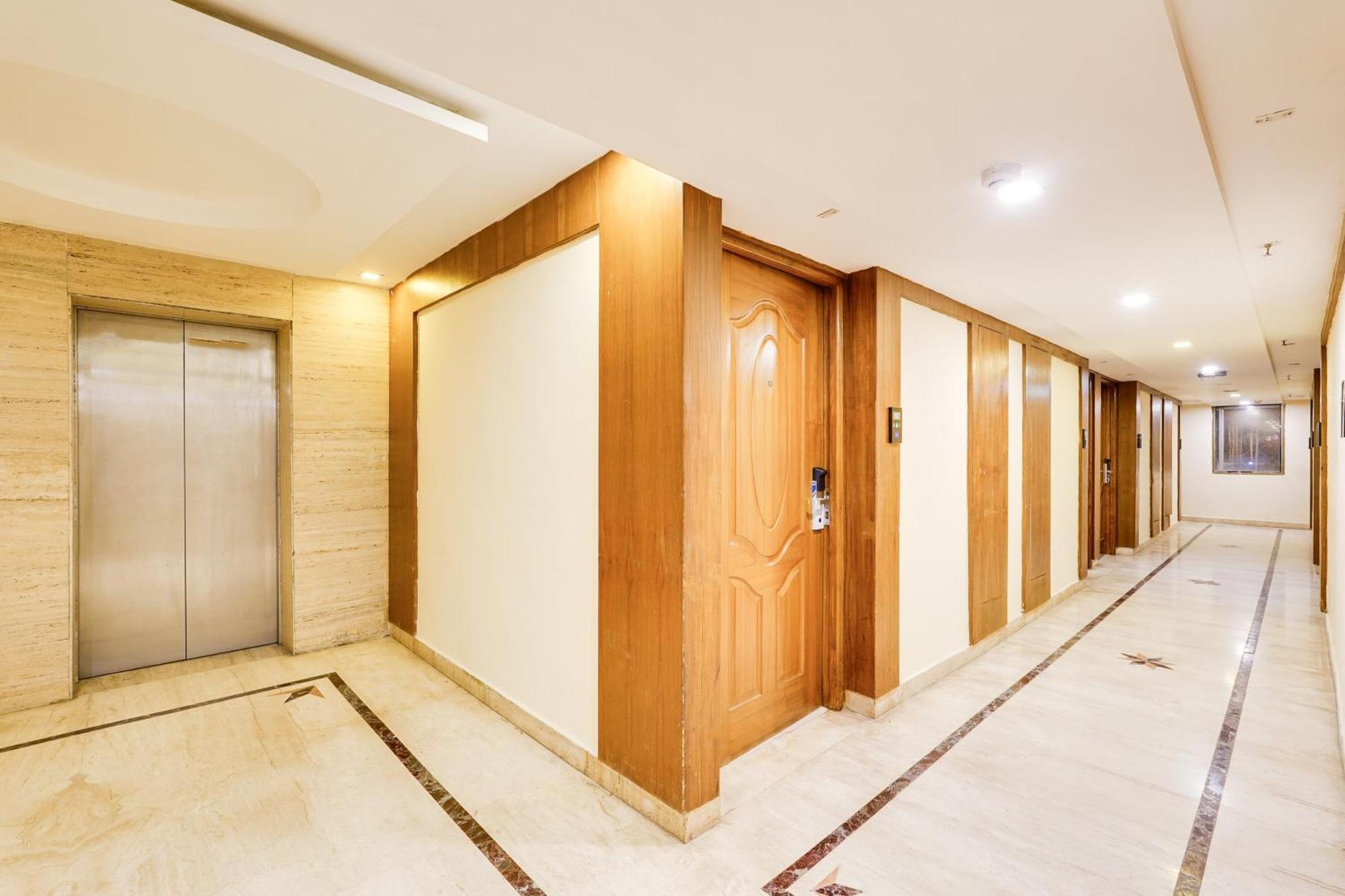 Super Townhouse Oak Alandur Near Chennai Airport Formerly Vijay Park Exterior foto
