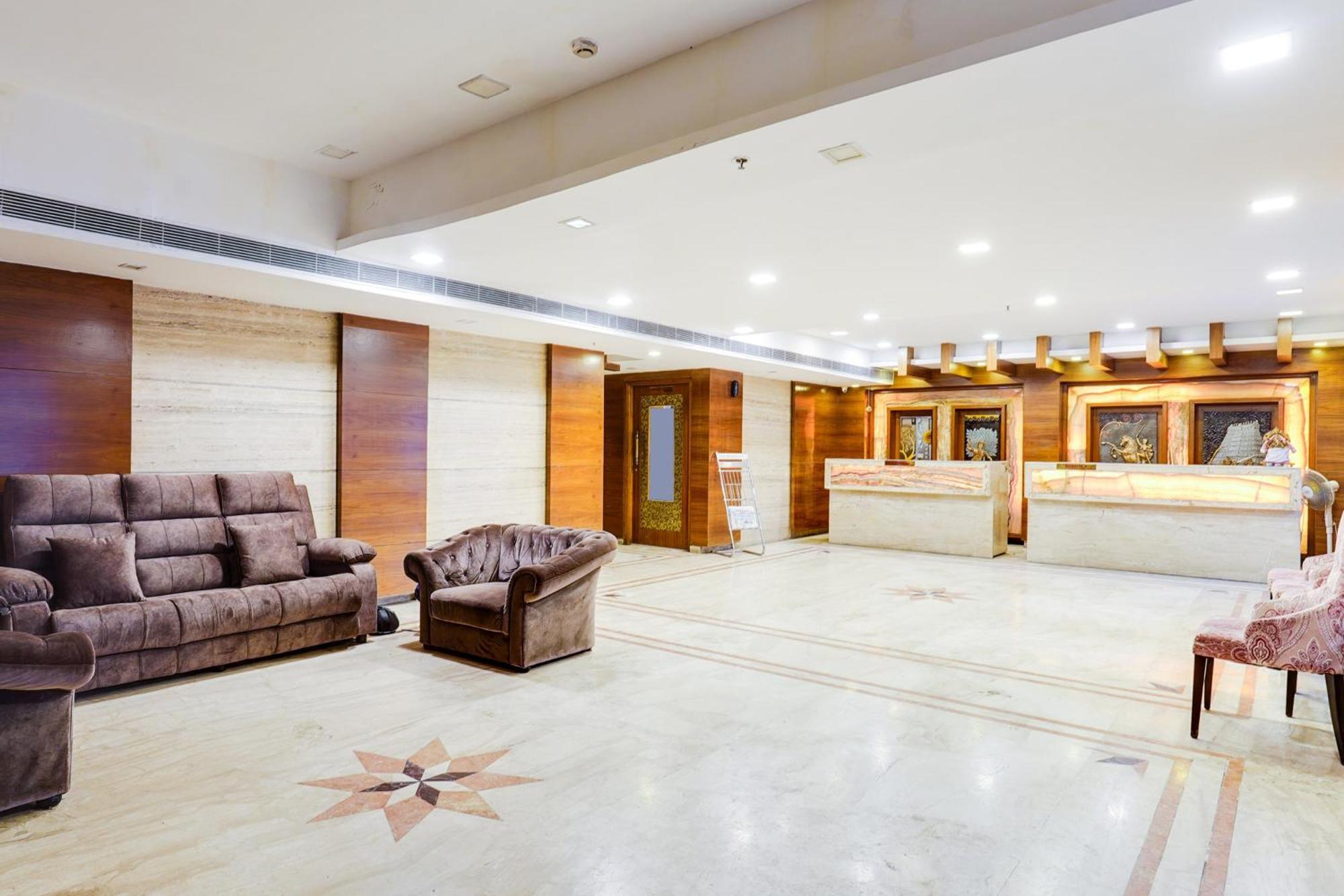 Super Townhouse Oak Alandur Near Chennai Airport Formerly Vijay Park Exterior foto